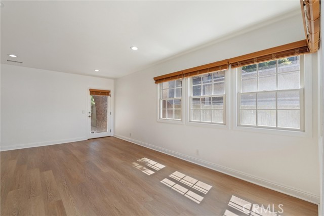 1768 Gates Avenue, Manhattan Beach CA: https://media.crmls.org/medias/4fa53c7f-bd42-4e5c-926c-2b1279cc252b.jpg