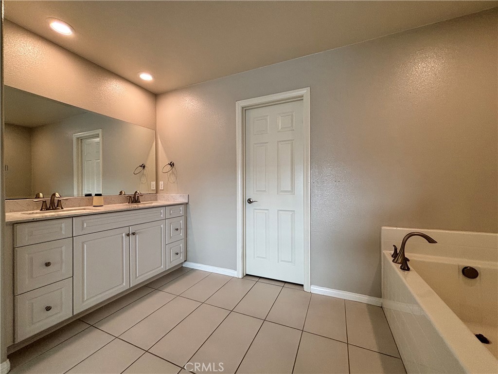 MLS #SB25266958 image #9