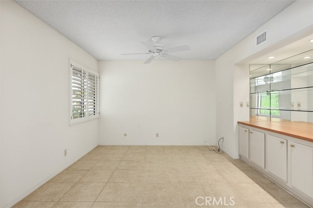 Detail Gallery Image 12 of 46 For 12855 via Moura, San Diego,  CA 92128 - 2 Beds | 2 Baths