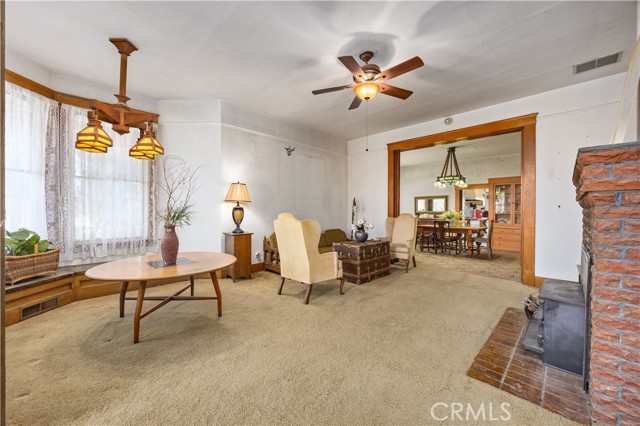 Image 4 of 39 For 14331 Fargo Avenue