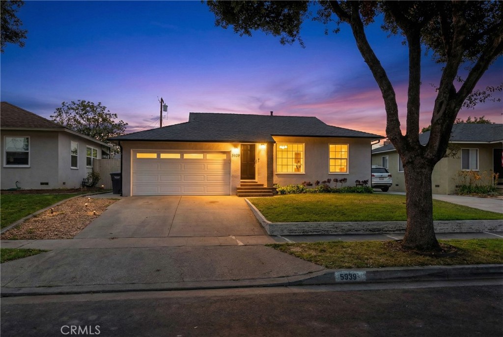 5939 Sandwood Street