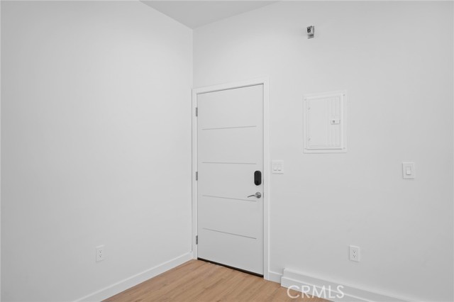 10943 Nassau Avenue, Sunland CA: https://media.crmls.org/medias/4fa68d7d-a59d-4356-b2b3-702901369a2f.jpg