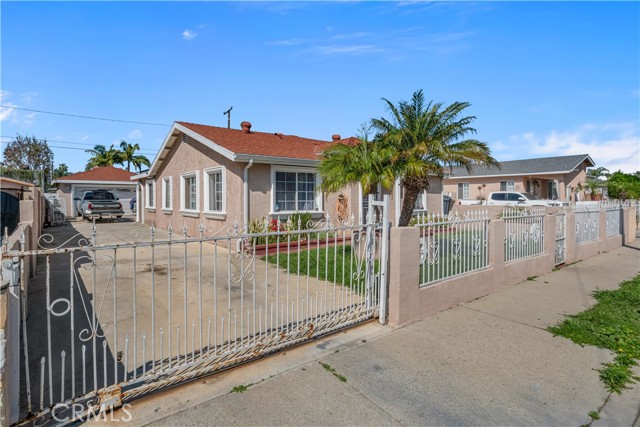 Detail Gallery Image 6 of 66 For 21931 Violeta Ave, Hawaiian Gardens,  CA 90716 - – Beds | – Baths