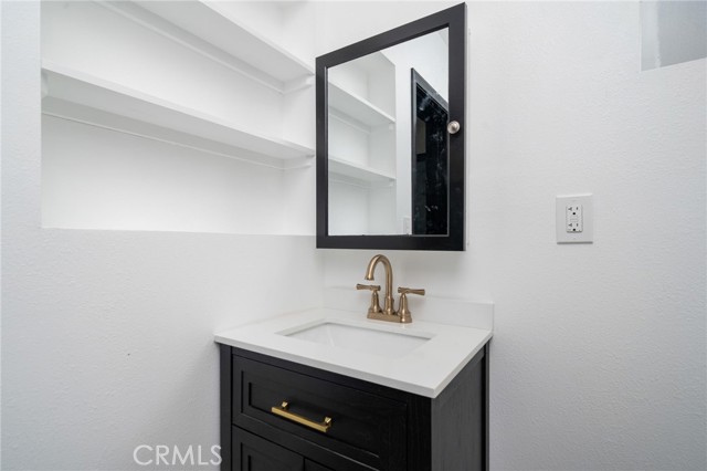 Detail Gallery Image 14 of 15 For 14255 Long View #2,  Fontana,  CA 92337 - 1 Beds | 1 Baths