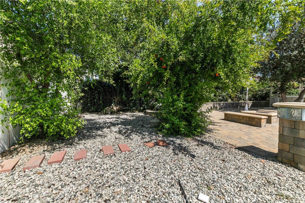 https://media.crmls.org/medias/4fa852d3-a041-4a8a-9849-542d64ba5a2a.jpg?preset=X-Large