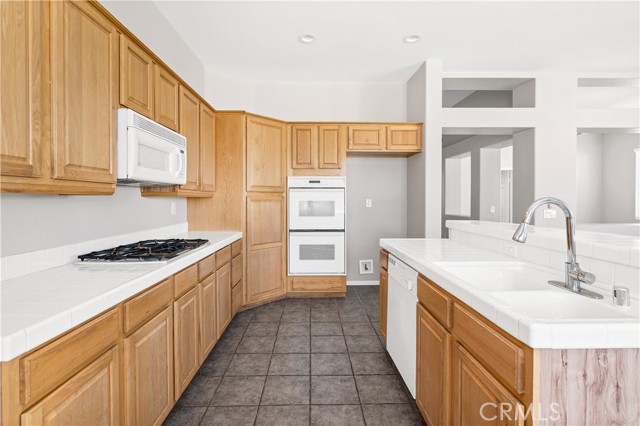 29658 Painted Desert Drive, Menifee CA: https://media.crmls.org/medias/4fa92151-36eb-4da7-90a7-9c11c06ea03a.jpg