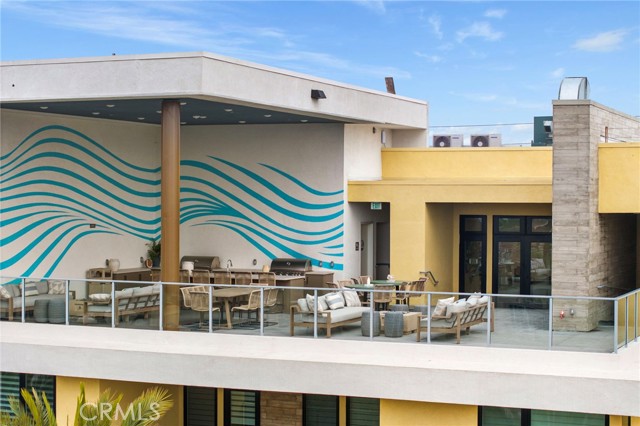 Detail Gallery Image 59 of 71 For 414 Main St #300,  Huntington Beach,  CA 92648 - 2 Beds | 2/1 Baths