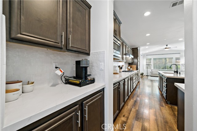 Detail Gallery Image 17 of 74 For 30635 Fern Gully Dr, Murrieta,  CA 92563 - 4 Beds | 3/1 Baths