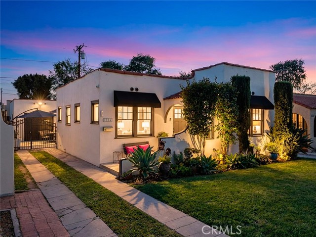 Detail Gallery Image 2 of 23 For 1116 E Whiting, Fullerton,  CA 92831 - 2 Beds | 1 Baths