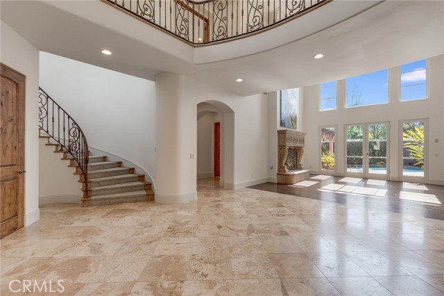 Detail Gallery Image 12 of 57 For 14173 Rancho Tierra Trl, San Diego,  CA 92130 - 5 Beds | 5/1 Baths