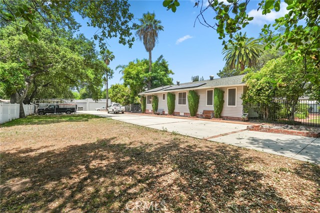 3087 Casitas Avenue, Altadena CA: https://media.crmls.org/medias/4fabb878-a445-423b-b6bd-e37f09f39c68.jpg