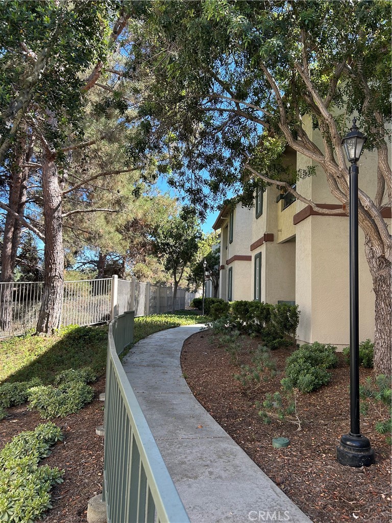 https://media.crmls.org/medias/4fac273b-c2b2-4ff3-9833-c99377e9d82f.jpg?preset=X-Large