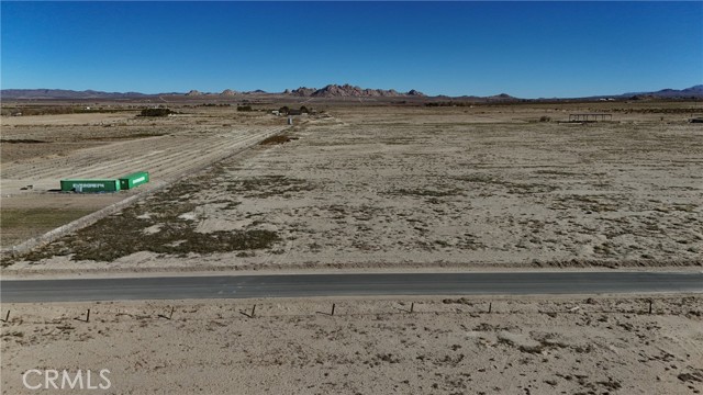 Detail Gallery Image 2 of 8 For 790 Locust Ave, Lucerne Valley,  CA 92356 - – Beds | – Baths