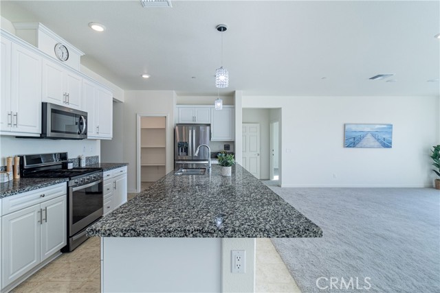 Detail Gallery Image 5 of 29 For 41207 Alegria Ln, Lake Elsinore,  CA 92532 - 4 Beds | 2 Baths