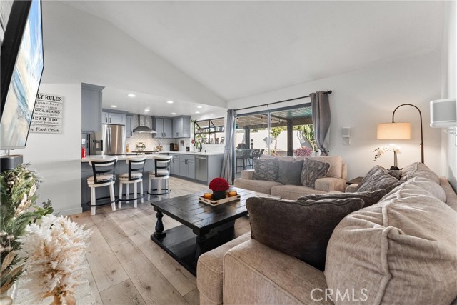 Detail Gallery Image 8 of 64 For 207 E Blue Mountain, Claremont,  CA 91711 - 3 Beds | 2 Baths