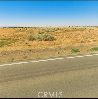 0 0, Palmdale CA: https://media.crmls.org/medias/4facd986-70d9-4468-a6c4-fe031d02e776.jpg