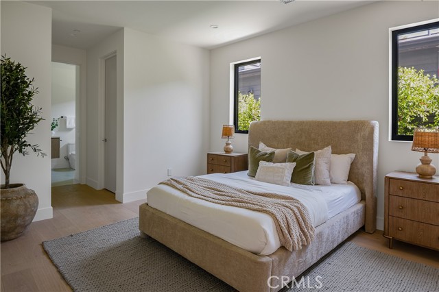 Detail Gallery Image 23 of 62 For 12335 Otsego St, Valley Village,  CA 91607 - 5 Beds | 6/1 Baths
