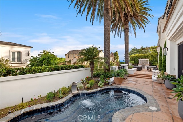 Detail Gallery Image 11 of 31 For 215 Poppy Ave, Corona Del Mar,  CA 92625 - 5 Beds | 4/2 Baths