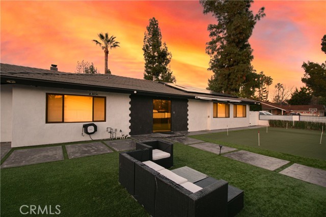 Detail Gallery Image 2 of 59 For 19501 Vintage St, Northridge,  CA 91324 - 7 Beds | 6 Baths