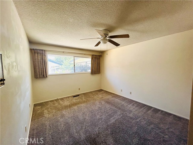 2750 W Devonshire Avenue, Hemet CA: https://media.crmls.org/medias/4faee8fe-599c-4d90-a637-5276c7f8957b.jpg