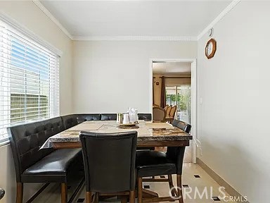Detail Gallery Image 9 of 29 For 12516 Archwood St, North Hollywood,  CA 91606 - 3 Beds | 3 Baths