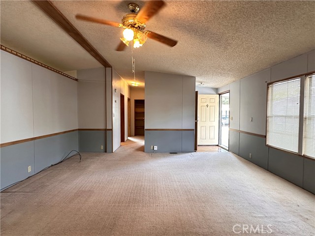 1500 Held Drive, Modesto CA: https://media.crmls.org/medias/4fb04550-0318-4fb1-a0b6-9764a6eb3216.jpg