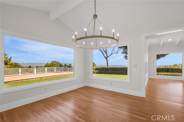Detail Gallery Image 17 of 56 For 2417 Sunnyside Ridge Rd, Rancho Palos Verdes,  CA 90275 - 4 Beds | 3/1 Baths