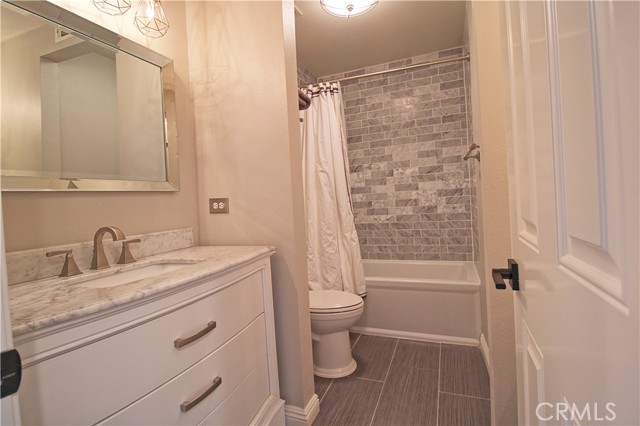 Detail Gallery Image 17 of 19 For 29572 Clear View, Highland,  CA 92346 - 4 Beds | 2/1 Baths