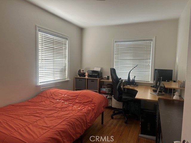 https://media.crmls.org/medias/4fb10142-4ef7-46dd-95d6-522b7c607479.jpg?preset=X-Large