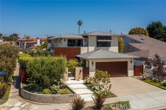 1219 17th Street, Manhattan Beach, California 90266, 5 Bedrooms Bedrooms, ,4 BathroomsBathrooms,Residential,Sold,17th Street,SB22078637