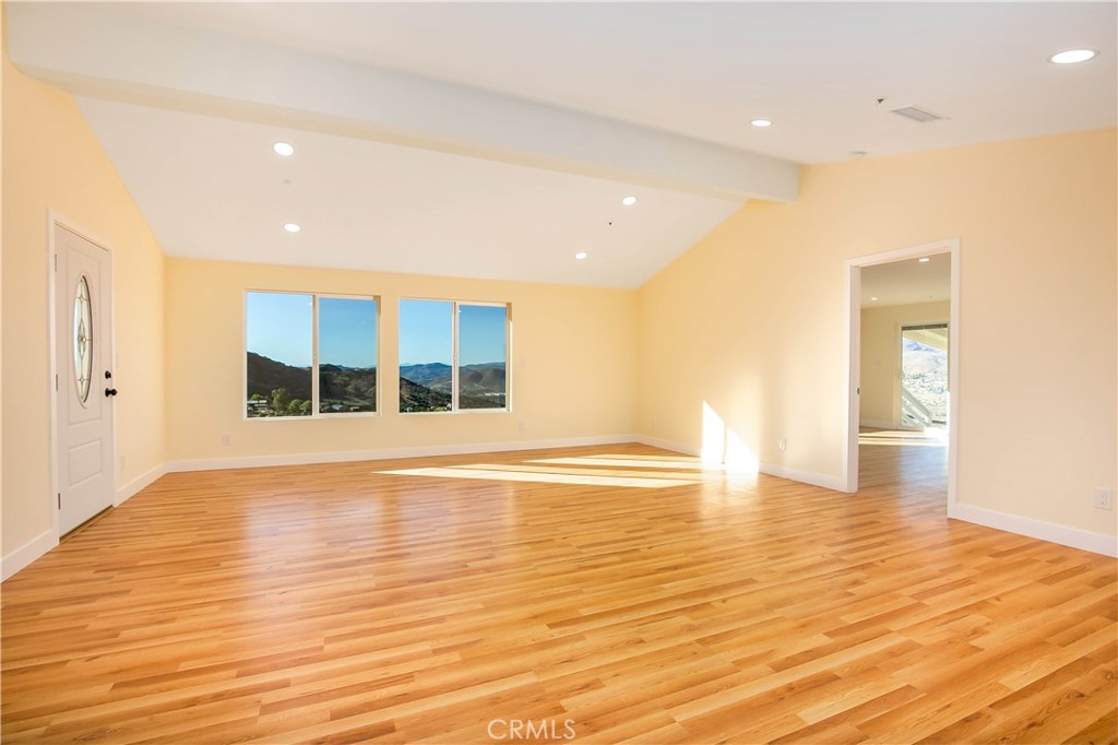 MLS #SR25268837 image #9