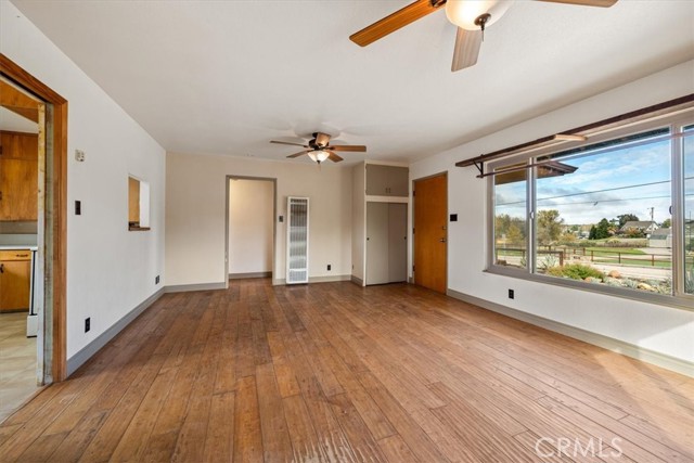 8390 San Gabriel, Atascadero CA: https://media.crmls.org/medias/4fb262c4-9c2a-4dbc-b996-dc154adc17b2.jpg