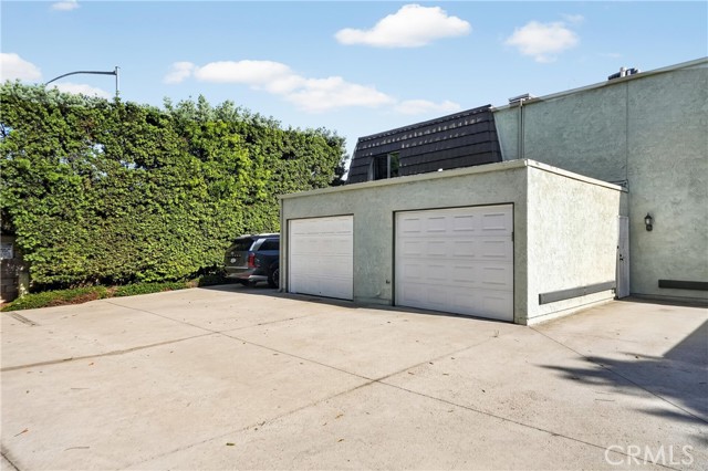 2 Bed Home for Sale in Costa Mesa, California