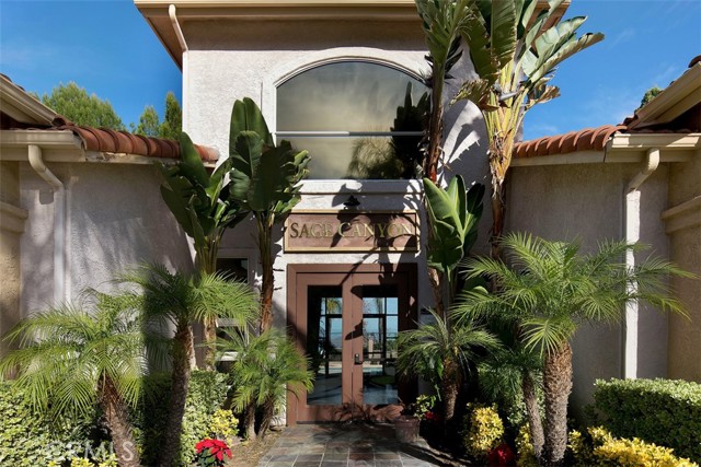 2400 San Gabriel Way, Corona CA: https://media.crmls.org/medias/4fb3fb24-1ac5-4362-81b2-ce235579b2dc.jpg