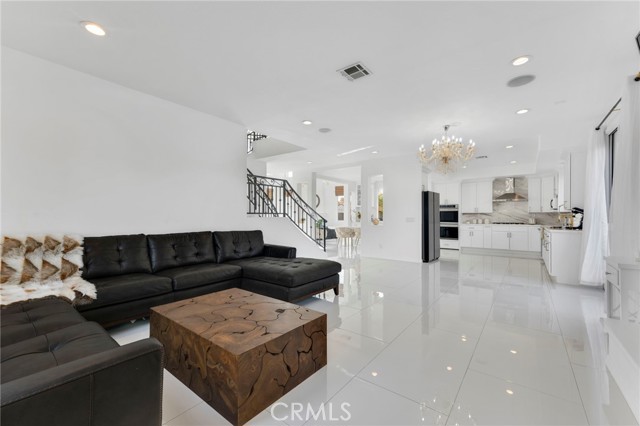 Detail Gallery Image 18 of 29 For 6997 Sale Ave, West Hills,  CA 91307 - 5 Beds | 3 Baths