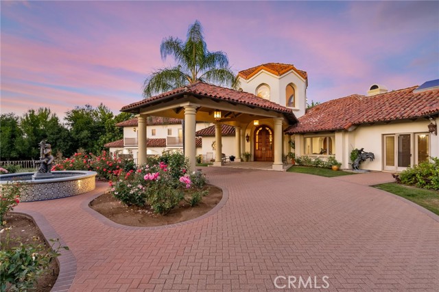 Detail Gallery Image 4 of 75 For 38280 via Majorca, Murrieta,  CA 92562 - 7 Beds | 7/2 Baths