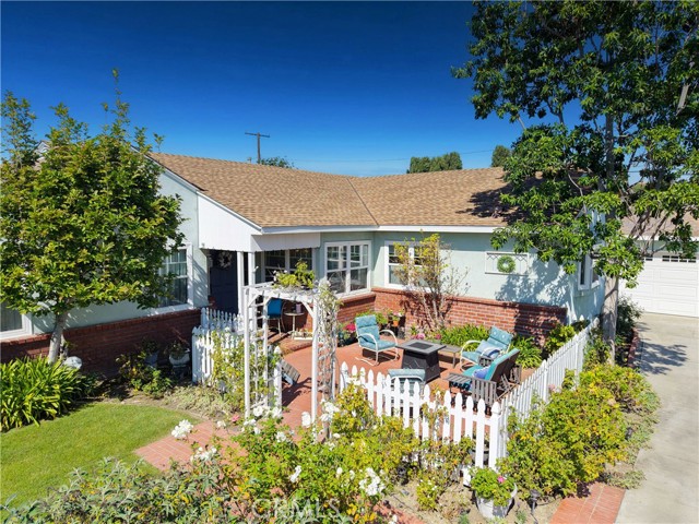 Detail Gallery Image 5 of 56 For 7457 3rd St, Downey,  CA 90241 - 3 Beds | 2 Baths