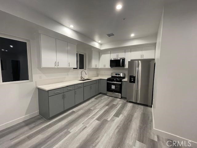 Image 20 of 21 For 11451 Victory Boulevard