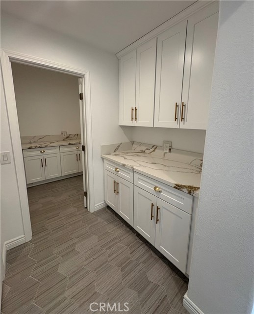 Detail Gallery Image 7 of 27 For 1324 S Swan Loop, Upland,  CA 91784 - 4 Beds | 3 Baths