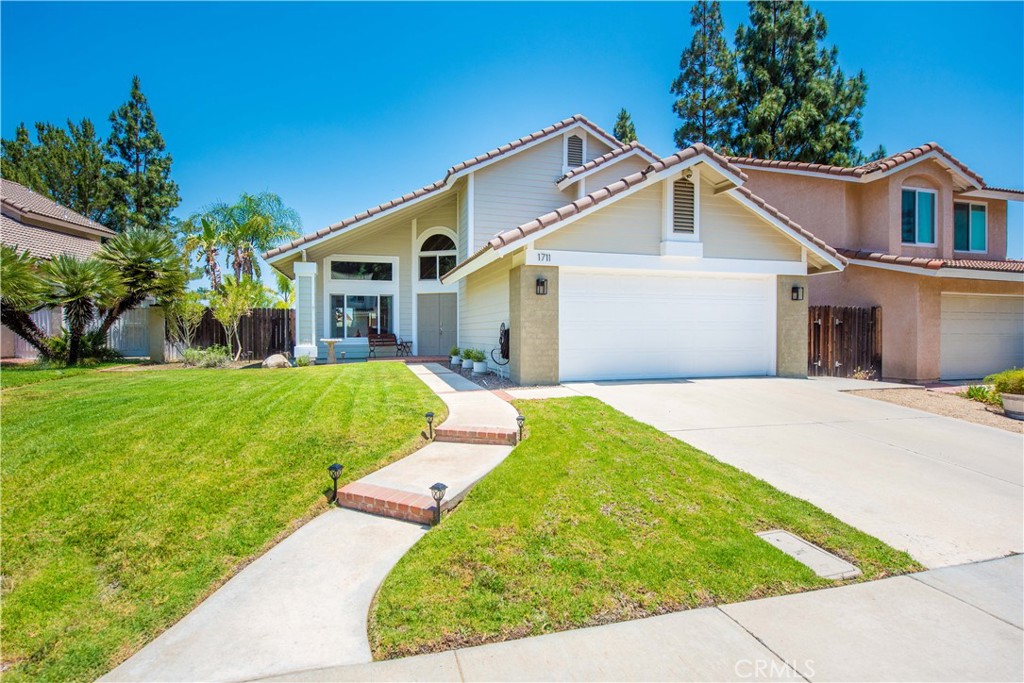 1711 Yellow Pine