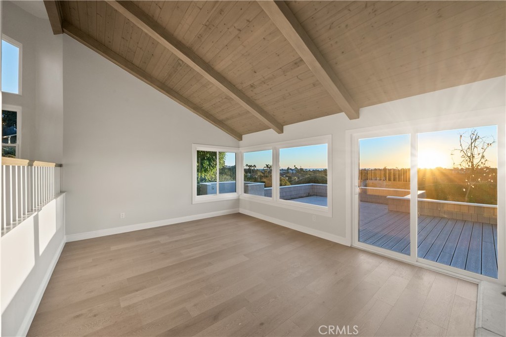 MLS #OC25271679 image #8