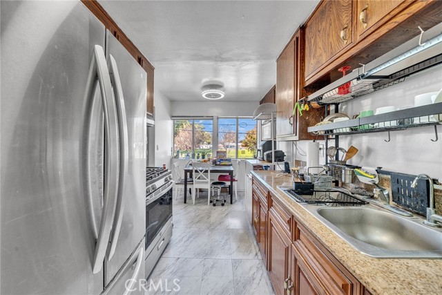 Detail Gallery Image 11 of 23 For 3000 Vineland Ave #10,  Baldwin Park,  CA 91706 - 2 Beds | 1 Baths