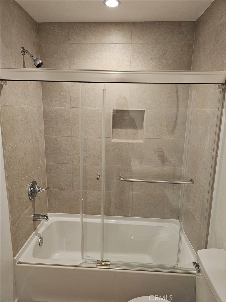 https://media.crmls.org/medias/4fb7554e-c182-40a4-9e20-ac03aaa350ee.jpg?preset=X-Large
