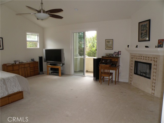 Detail Gallery Image 15 of 23 For 1201 2nd St, Manhattan Beach,  CA 90266 - 5 Beds | 4/1 Baths