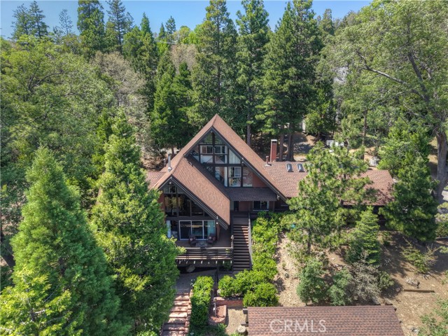 27280 Peninsula Drive, Lake Arrowhead CA: https://media.crmls.org/medias/4fb7ed31-649b-43dc-9de4-eb321864ad6d.jpg