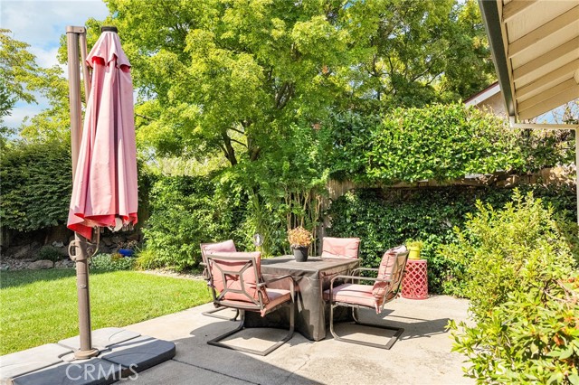 12 Smith Brothers Court, Chico CA: https://media.crmls.org/medias/4fb87925-8728-43ab-94ce-3d30ea6b7859.jpg