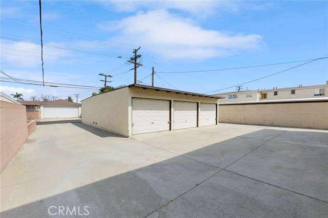 651 46th Street, Long Beach, California 90807, ,Multi-Family,For Sale,46th,PW24210020