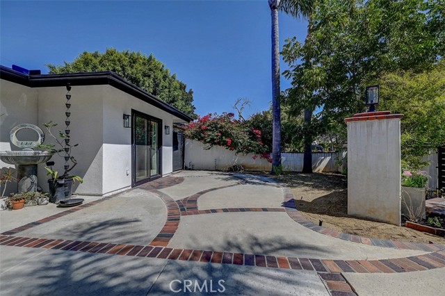 Detail Gallery Image 4 of 53 For 380 Mira Loma Pl, Costa Mesa,  CA 92627 - 4 Beds | 3 Baths