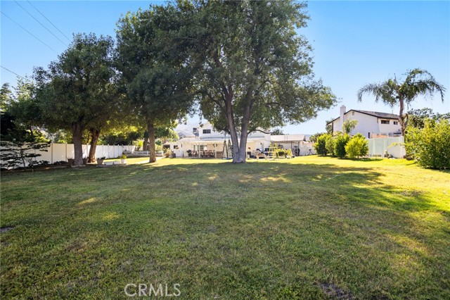23900 Darbun Drive, Newhall CA: https://media.crmls.org/medias/4fb8fd74-401e-4ce9-92a5-b1c738002a9c.jpg