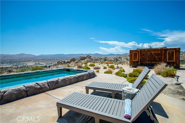 Detail Gallery Image 9 of 75 For 6185 Mirlo Rd, Yucca Valley,  CA 92284 - 3 Beds | 2 Baths